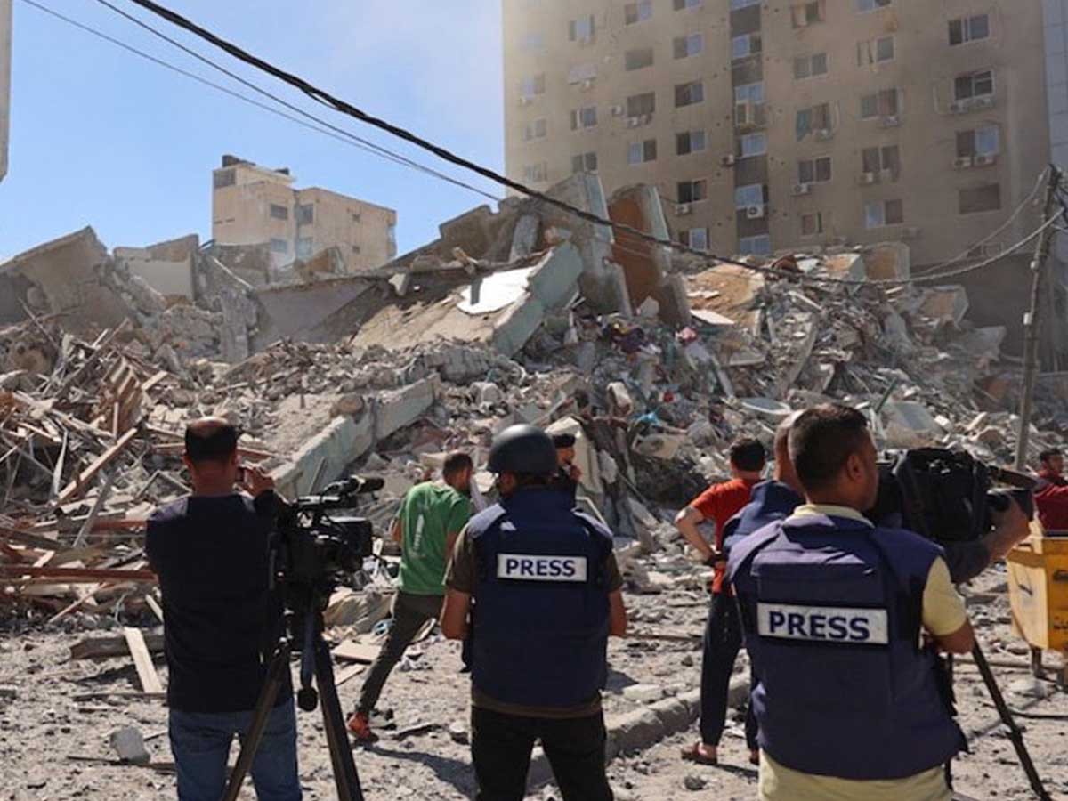 ثلاثة وجوه خلف الجدران: لغز اختفاء صحفيي غزة يتعمّق وسط استهداف ممنهج للإعلام