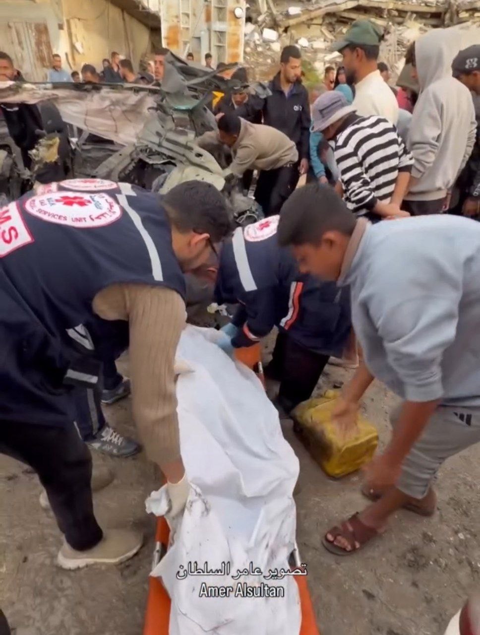 5 شهداء في قصف إسرائيلي استهدف سيارة مدنية غرب غزة