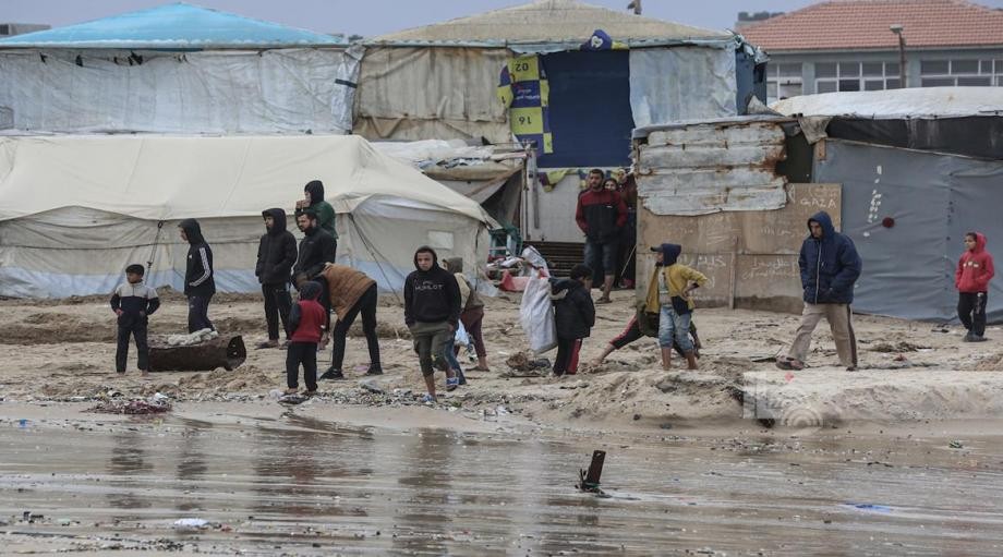 حماس: غرق الخيام وموت الأطفال في غزة امتدادٌ لحرب الإبادة مع استمرار الحصار ومنع الإيواء