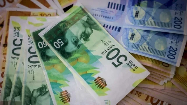 طالع أسعار العملات الأجنبية مقابل الشيكل صباح اليوم