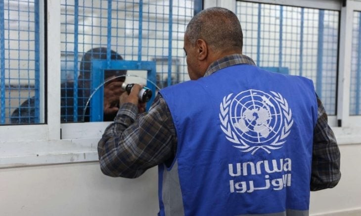 فصل تحت ذريعة العجز المالي: من يحاسب الأونروا على مصير موظفيها الناجين من الإبادة؟