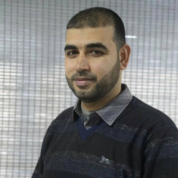 الكاتب عماد زقوت