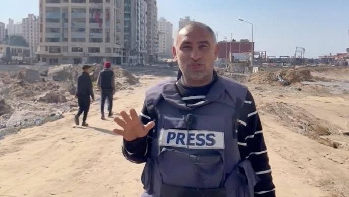 الصحفي محمد عرب