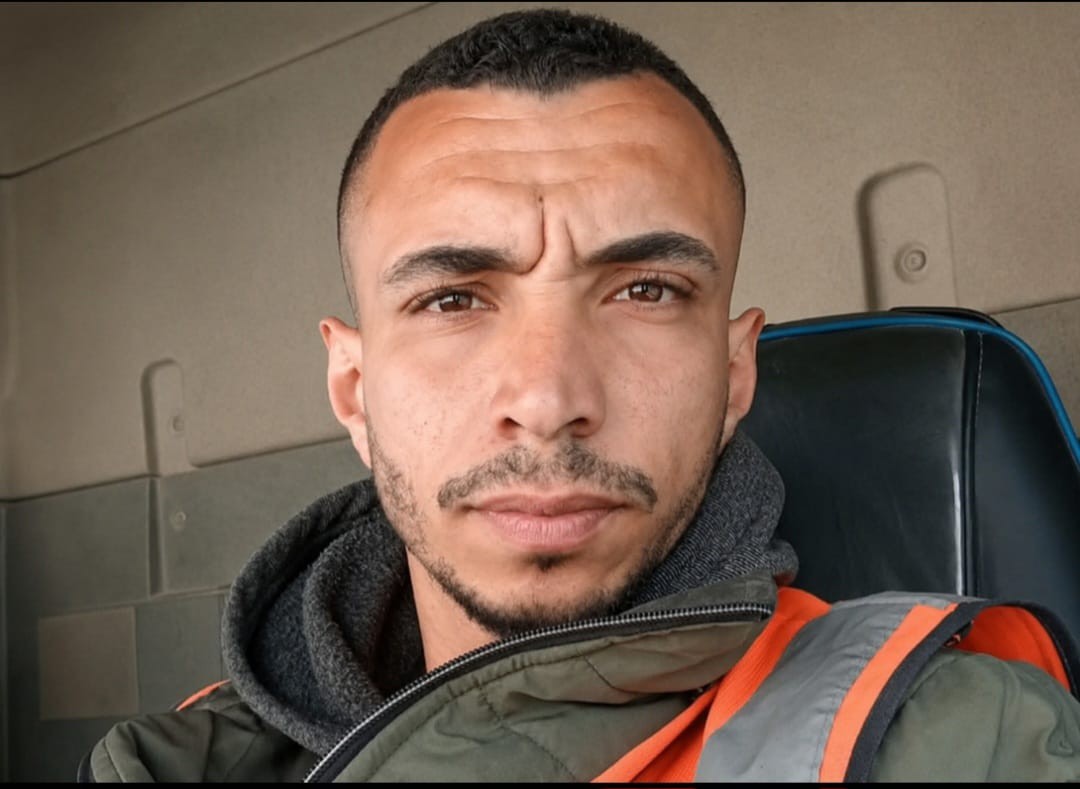 "تقدّم وارفع يديك".. ثم أطلقوا النار على جبينه.. كيف قتل الاحتلال سائق المساعدات أحمد إسليم؟