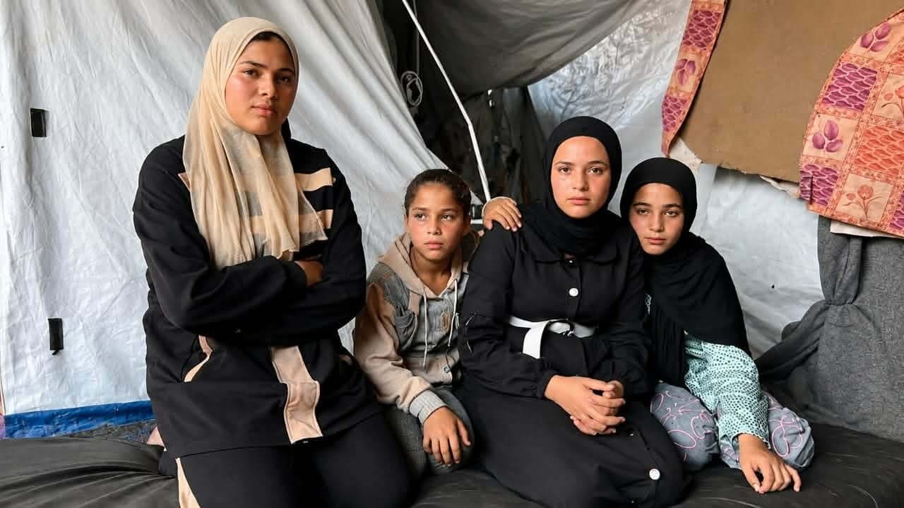 آمنة غبن وأخواتها الثلاثة