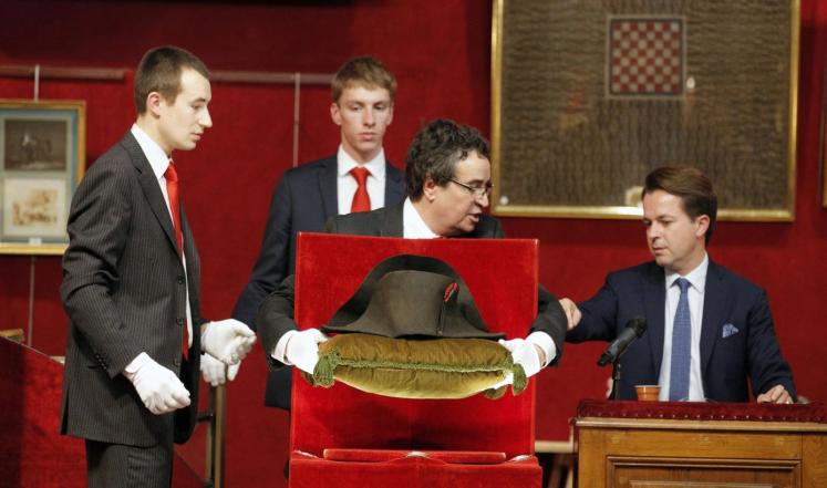 صورة من "الأرشيف"