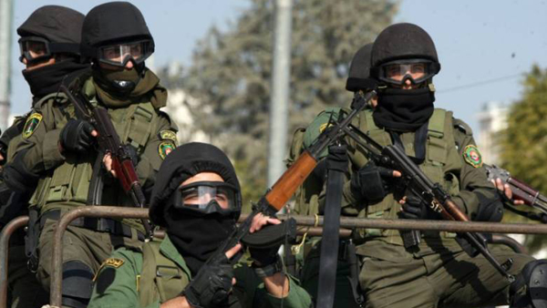 الاحتلال يدرس طلبا للسلطة بزيادة حجم عناصرها الأمنية في الضفة