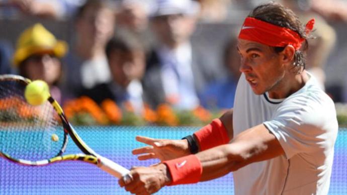 نادال يتراجع بالترتيب العالمي للاعبي التنس