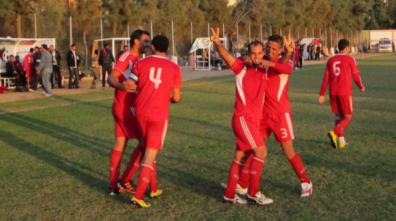 فرحة لاعبي بيت حانون بهدفي الحمادين