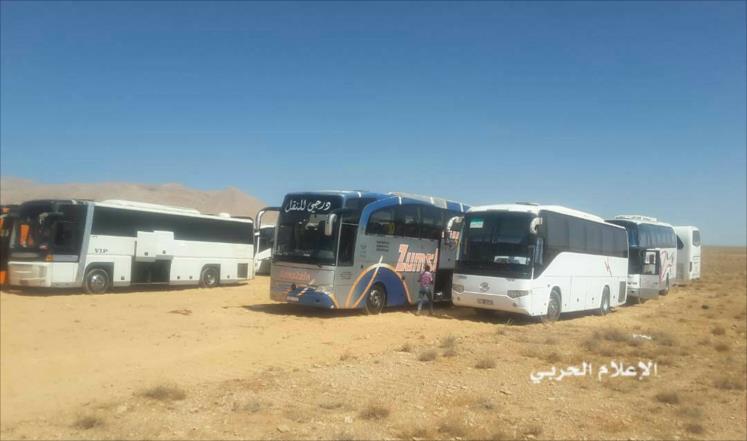 تنظيم الدولة يغادر لبنان متوجها لدير الزور