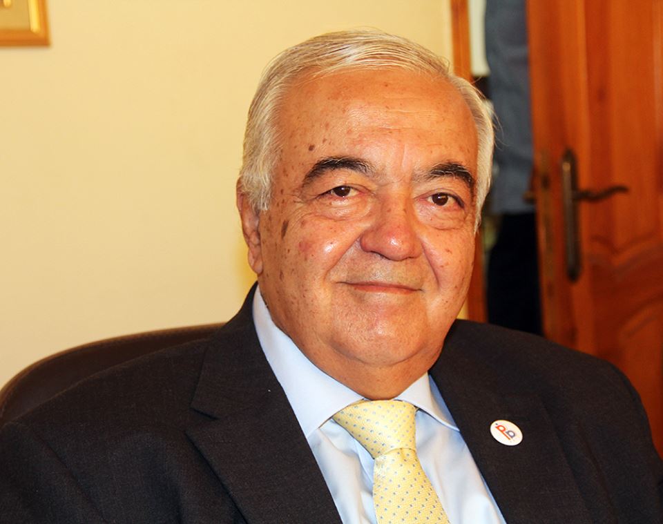 مأمون أبو شهلا وزير العمل في حكومة التوافق