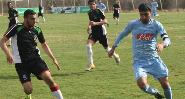 اللاعب أسامة نوفل يمينا