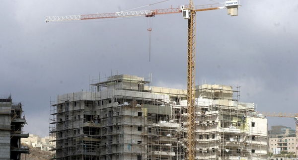 اعمال بناء في احدى المستوطنات (الأرشيف)