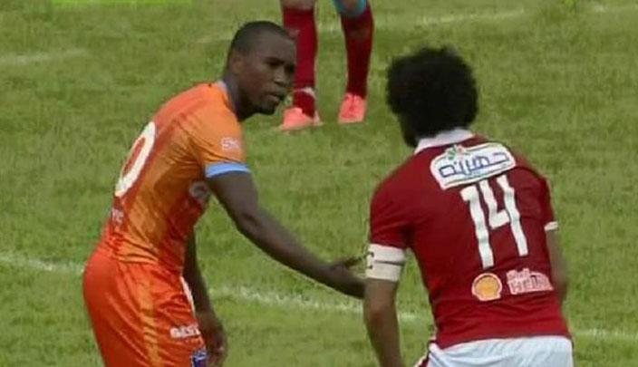 غالي يرفض مصافحة لاعب ريكاريتيفو