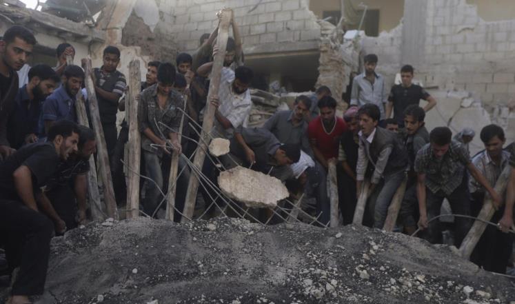 عشرات القتلى بغارات النظام في ادلب (صورة من الارشيف)