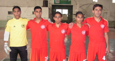 الحارس نور القوقا بالقميص الأصفر