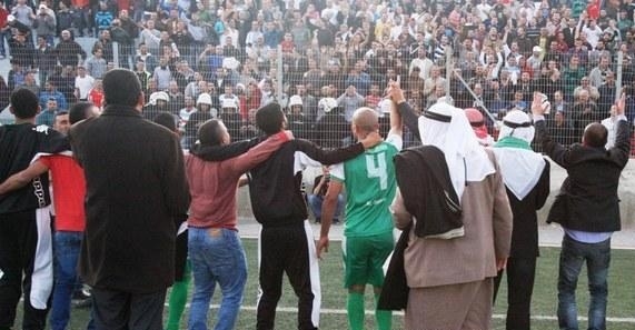 فرحة لاعبي الظاهرية بالتتويج باللقب
