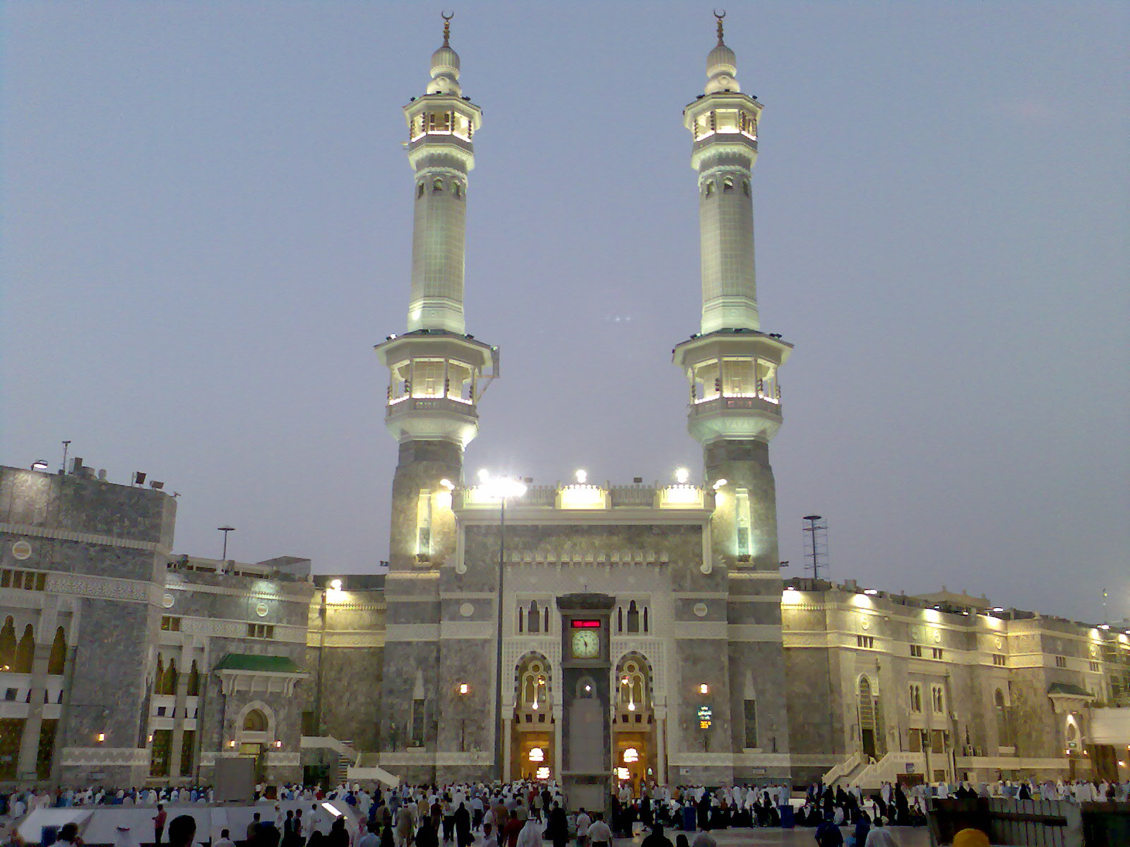 صورة من "الأرشيف"