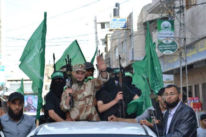 المحرر إياد الخليلي لحظة الإفراج عنه