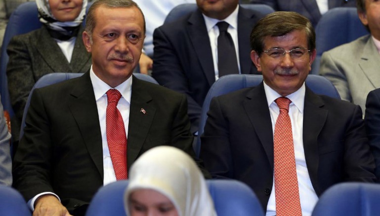 رجب أردوغان وأحمد داود أوغلو "أرشيفية"