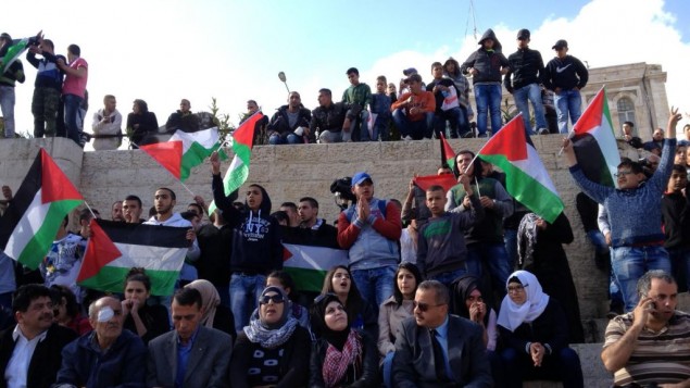 طلبة داخل إحدى الجامعات الفلسطينية