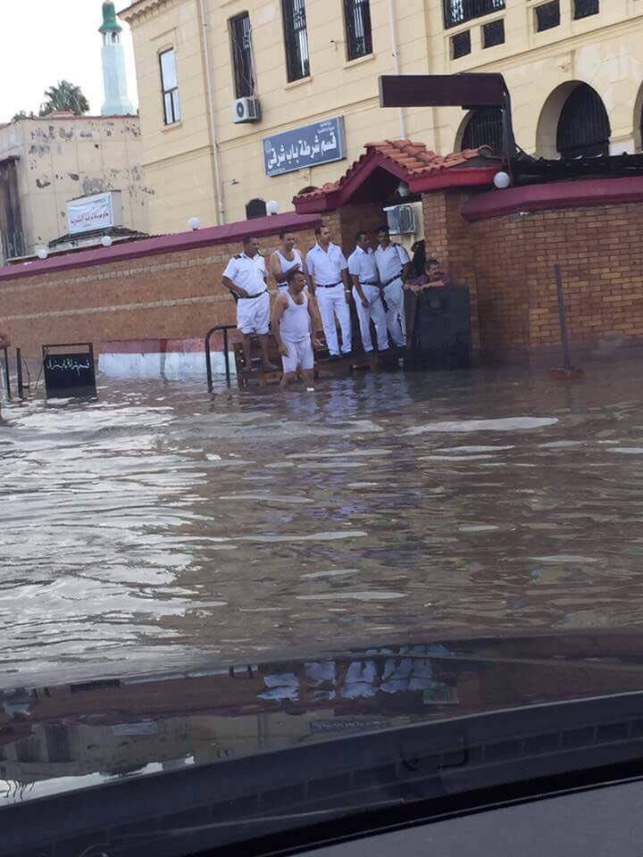 صورة لغرق الشوارع