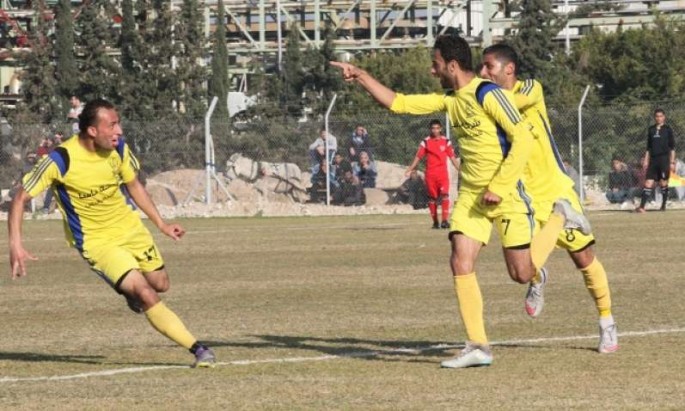 فرحة لاعبي التفاح بالفوز