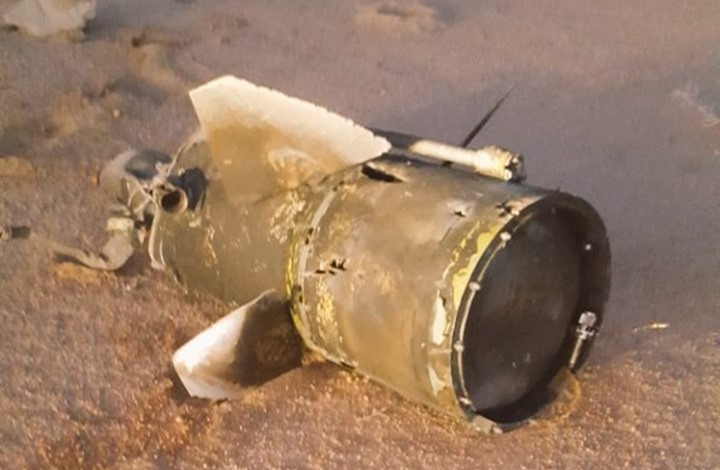 صورة بثها ناشطون للصاروخ بعد اسقاطه