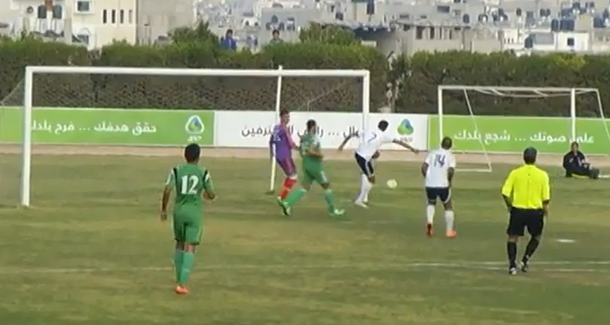 لحظة إهدار البواب الفرصة