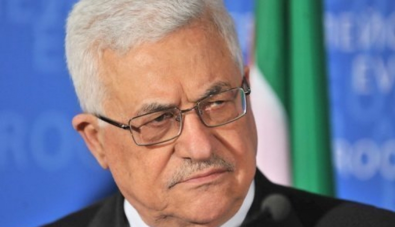 بعد عقد من الانقسام لم يسلم من نار عباس أحد