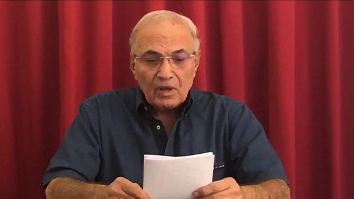الامارات ترحل شفيق لمصر