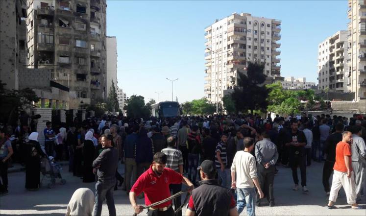 اتفاق لخروج الراغبين من حي القابون إلى إدلب