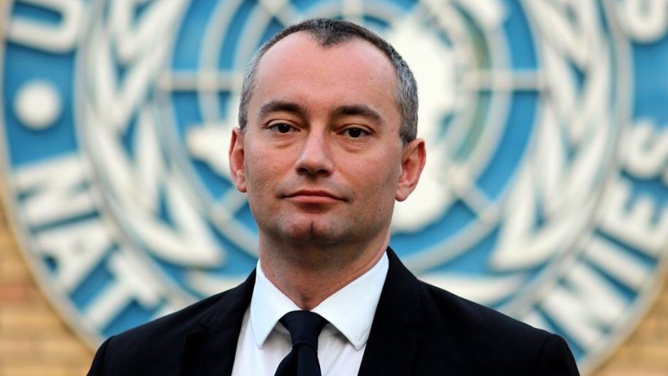 نيكولاي ملادينوف  "أرشيف"