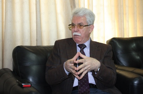 محيسن للرسالة: وفد فتح لن يبحث أزمة الرواتب مع حماس