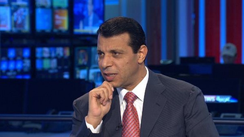 يديعوت: "دحلان" رئيساً بعد حرب تزيح حماس