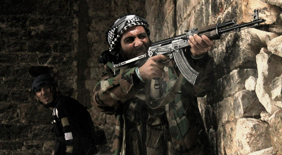 احد جنود الجيش الحر بسوريا (الأرشيف)