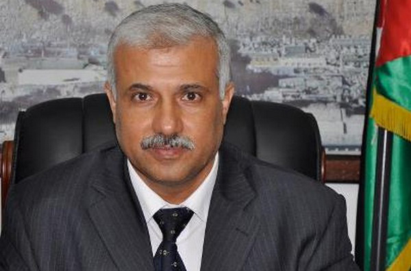  د.م يوسف الغريز وزير الأشغال العامة والإسكان