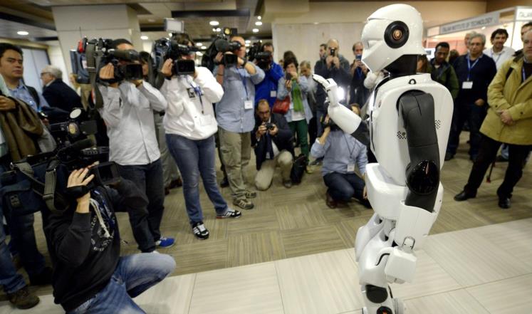 الخوارزمية الجديدة في الروبوت تعتمد على مفهوم "التعلم العميق" المستوحى من الدوائر العصبية في الدماغ