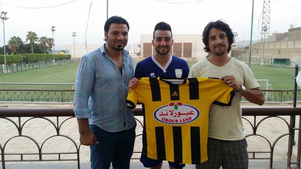 جابر في المنتصف برفقة كاتلون والزيات