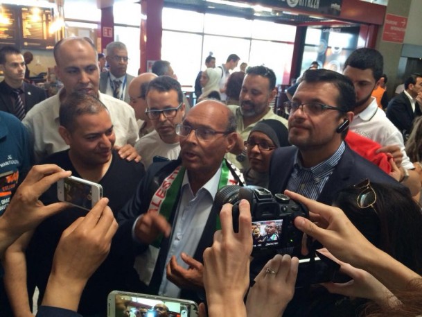 لحظة وصول المرزوقي