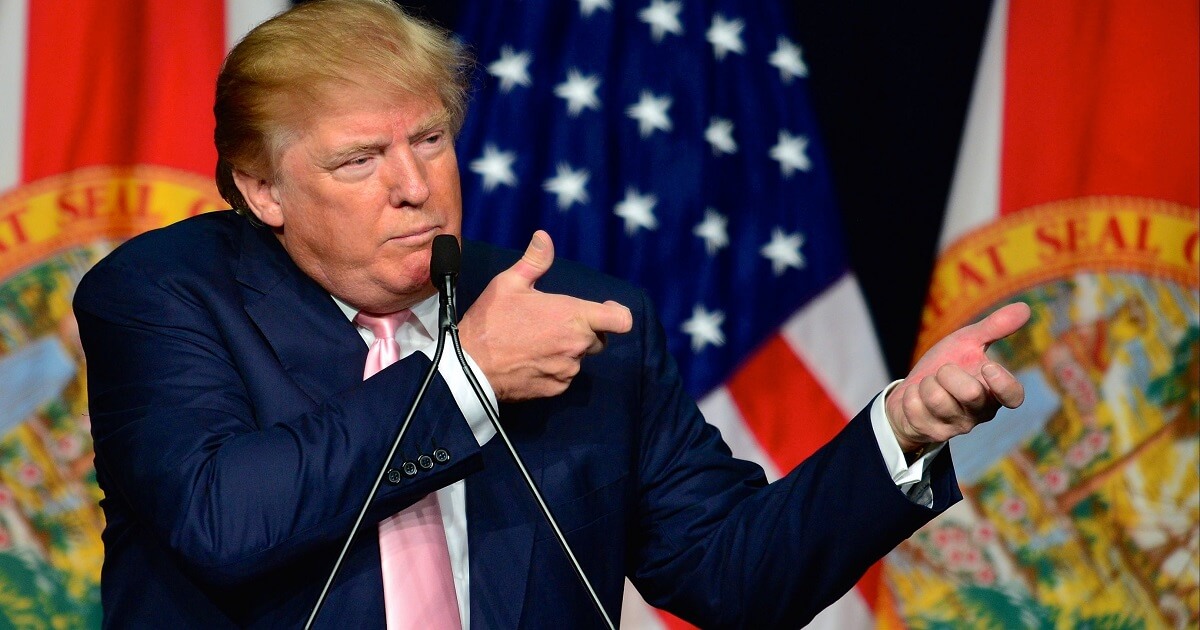 "ترامب" يغني للعرب: راجعين بقوة السلاح! 