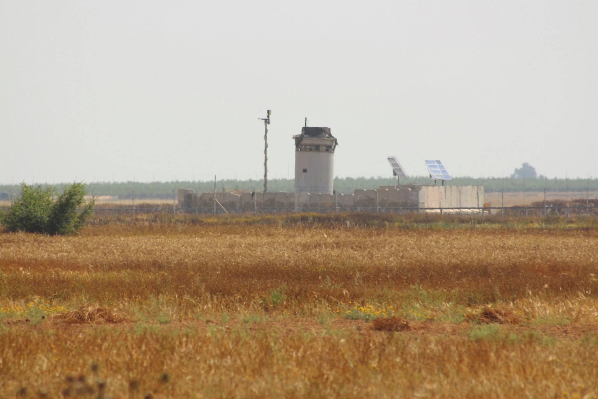 أبراج الاحتلال العسكرية شرق خانيونس (أرشيف)