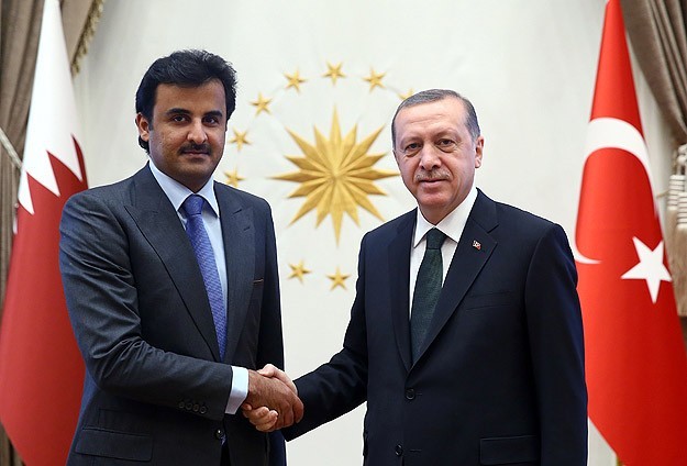 الرئيس التركي رجب طيب أردوغان برفقة أمير دولة قطر تميم بن حمد 