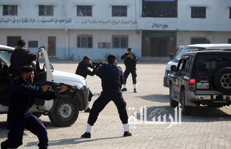 خلال تدريبات للشرطة الفلسطينية