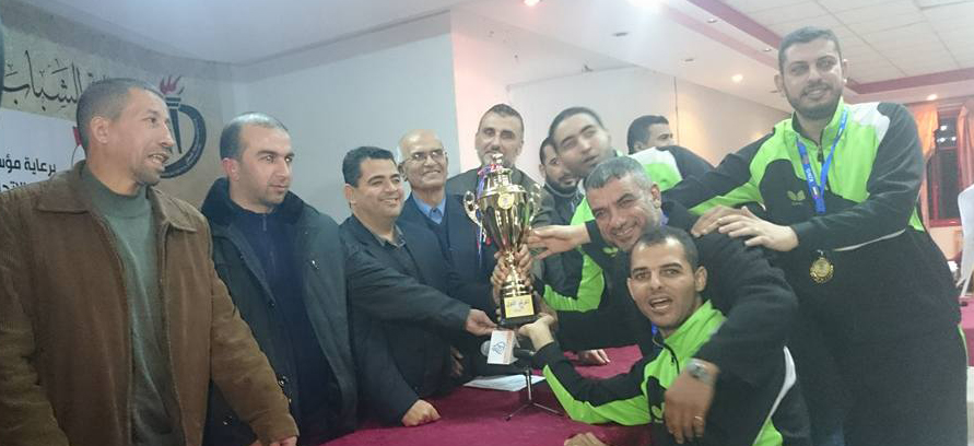 فرحة لاعبي المجمع بالفوز