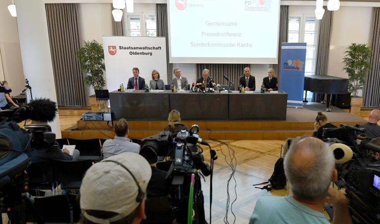 ندوة صحفية تعرض نتائج التحقيق الذي قامت به الشرطة الألمانية حول الممرض "نيلز إتش" (غيتي إيميجز)