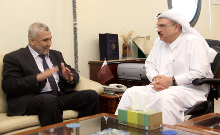  وزير الزراعة الطرشاوي مع السفير القطري