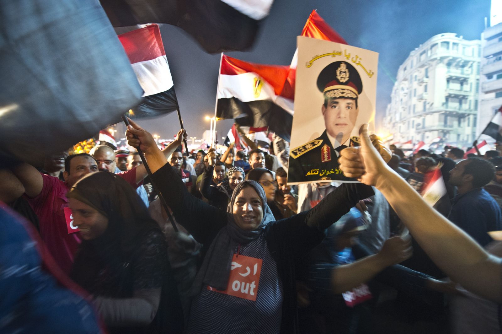 جانب من احتفالات فوز السيسي في الانتخابات بمصر (الأرشيف)