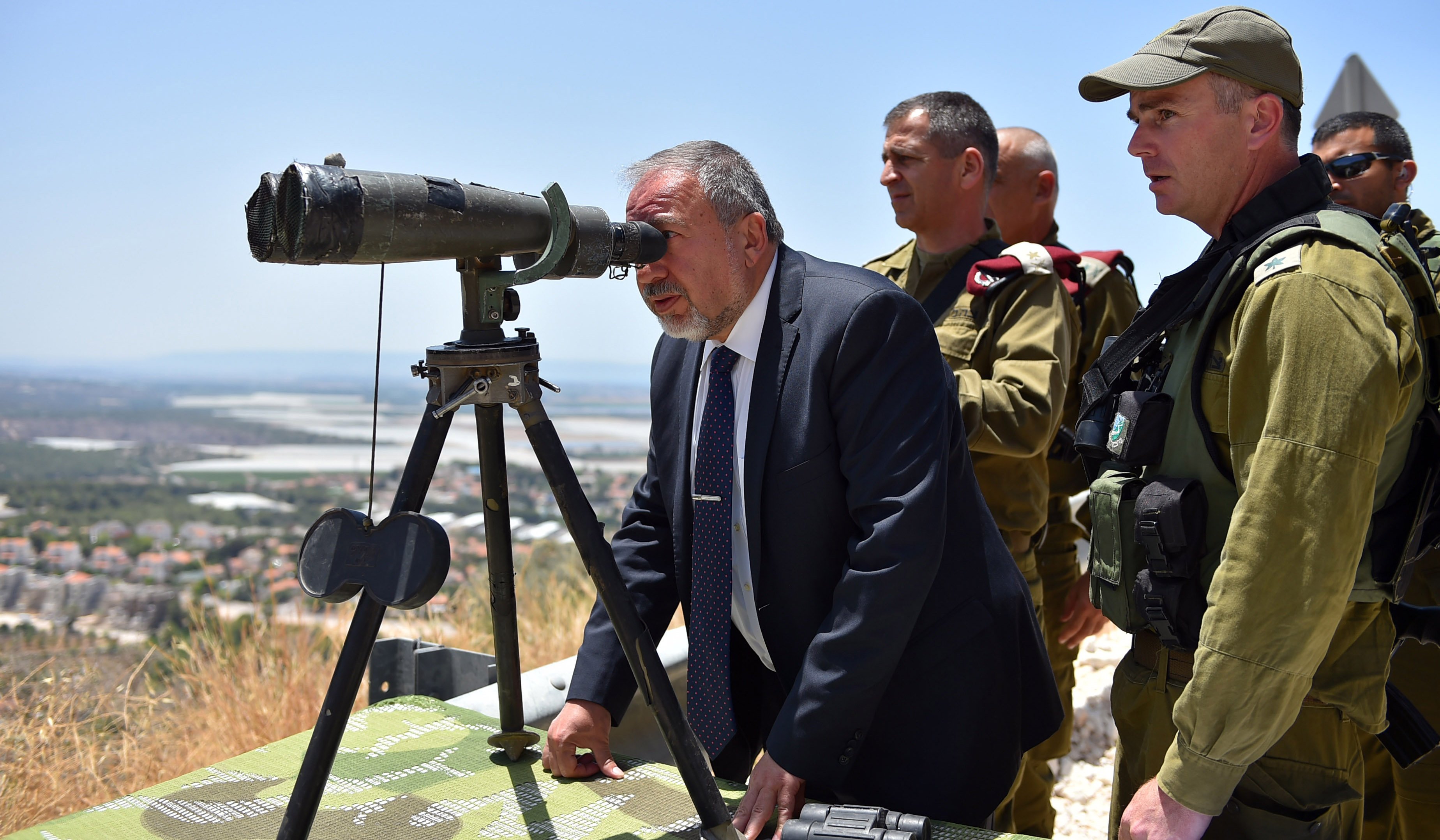  وزير الحرب الجديد أفيغدور ليبرمان