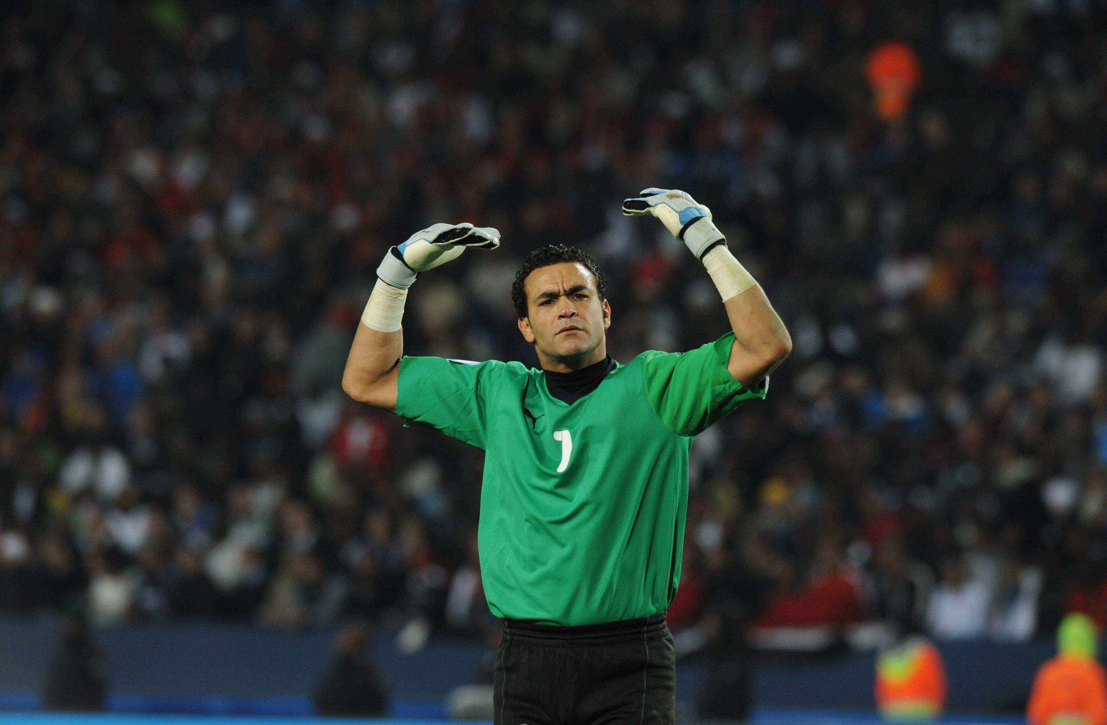 عصام الحضري